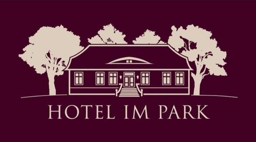 Hotel Im Park Sorkwity Esterno foto