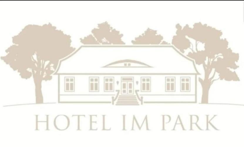 Hotel Im Park Sorkwity Esterno foto