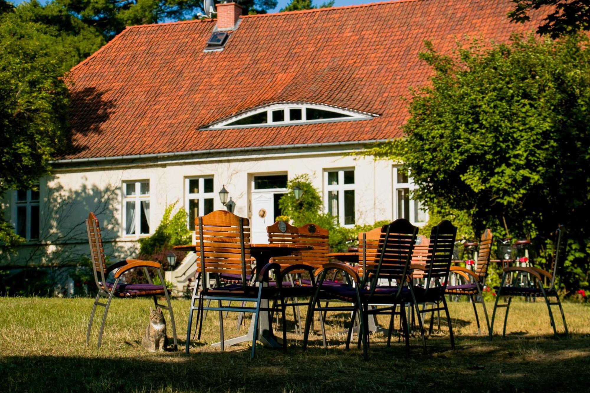 Hotel Im Park Sorkwity Esterno foto